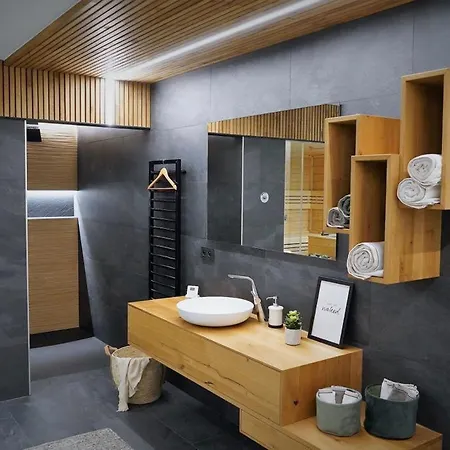 Golden Sunset Wellness 아파트 Recht