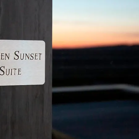 Golden Sunset Wellness Apartment Recht